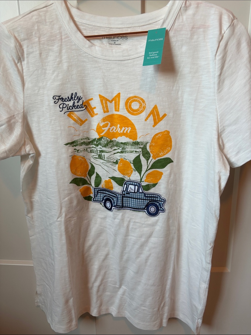 NWT Maurices White Tee with Yellow Lemon Farm Graphic and Navy Truck